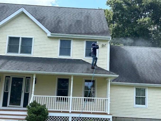 Power washing house siding